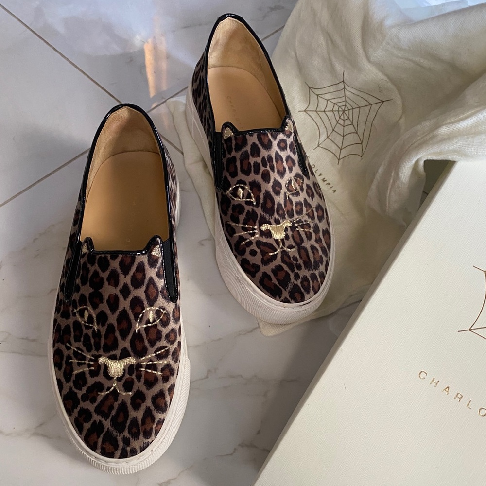 SOLD. 
Kitty slip-on Charlotte Olympia